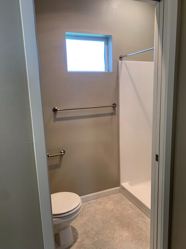 Main Bedroom Bathroom - White Oak