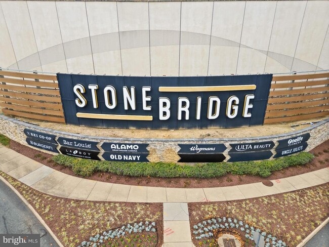 Building Photo - 2238 Margraf Cir