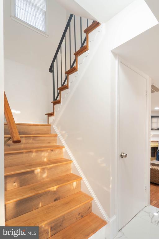 Building Photo - 5105 Spring Rock Ct