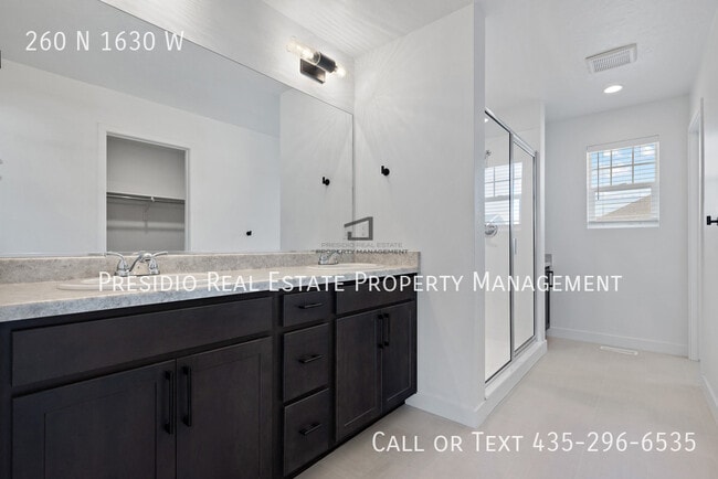 Building Photo - 260 N 1630 W