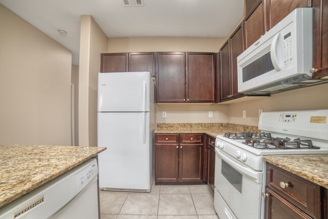 Building Photo - 4-BEDROOM / 3-BATH 2-STORY LOVELY HOME WITHIN GATED COMMUNITY CLOSE TO NELLIS AIR FORCE BASE!