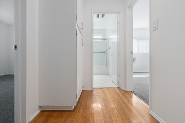 hallway - 1134 23rd St