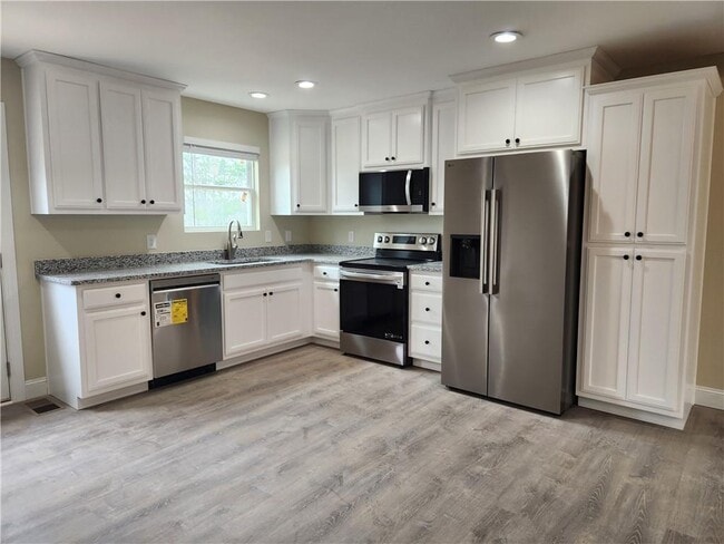 Building Photo - 280 Grand Oak Ln