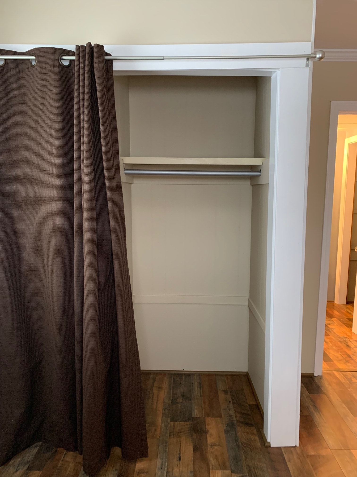 Building Photo - 161 Rowe Ave