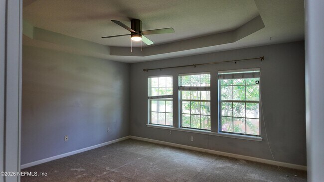Building Photo - 11015 Castlemain Cir E