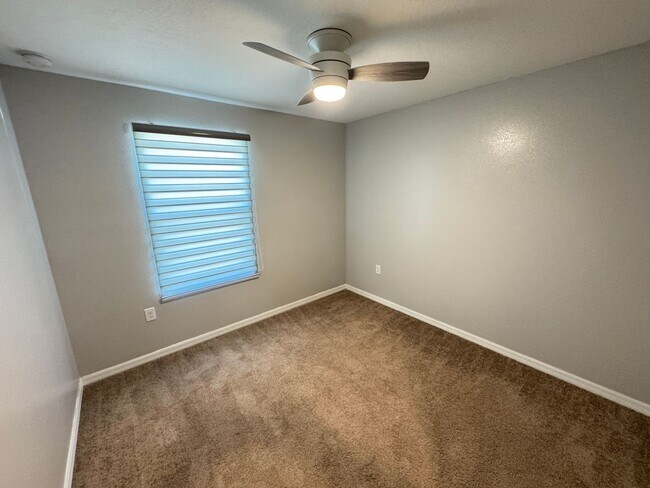 Building Photo - Your Dream Home Awaits in the Heart of Dav...