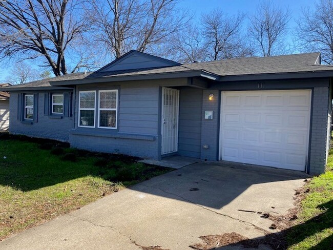 Building Photo - Beautiful Remodeled Home with large yard