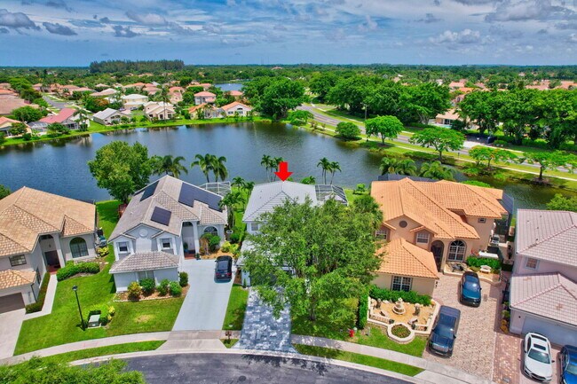 Building Photo - 10872 Tamoron Ln
