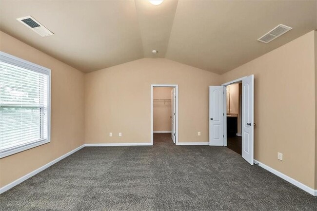 Building Photo - 182 Townview Dr