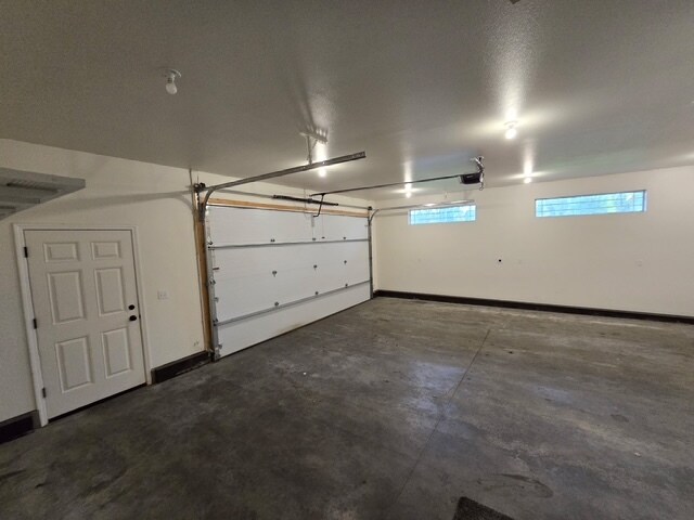 Building Photo - 7311 E Obsidian Lp