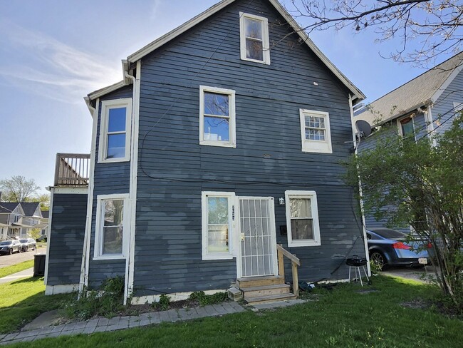 Primary Photo - 2033 W 98th St