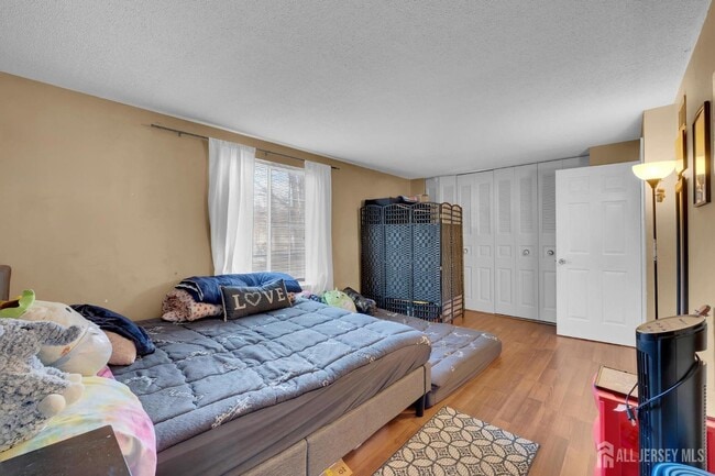 Building Photo - 89 Doe Ct