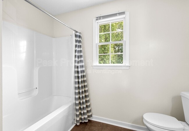 Building Photo - 5824 Silver Fox Ln