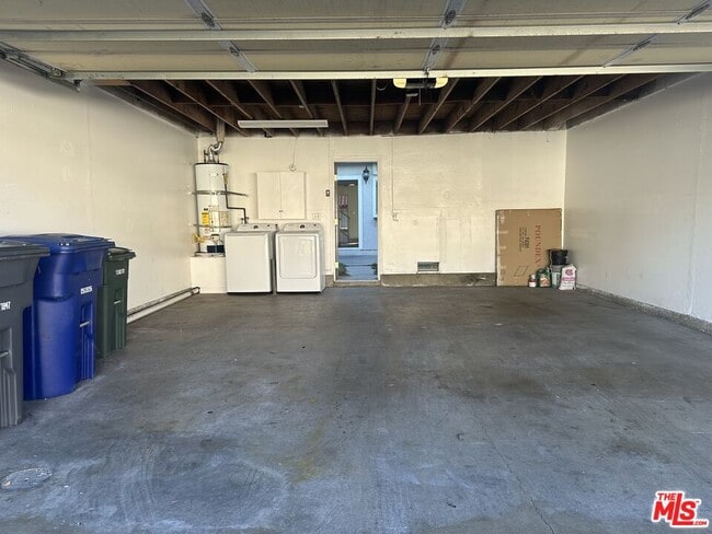 Building Photo - 4763 Guadalajara Way