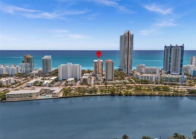 Building Photo - 6423 Collins Ave