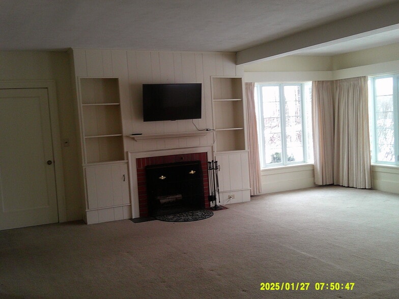 Building Photo - 1401 N Madison St