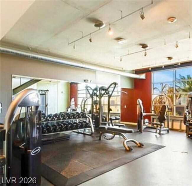 Building Photo - Gorgeous Views! Fully Furnished Modern loft-style