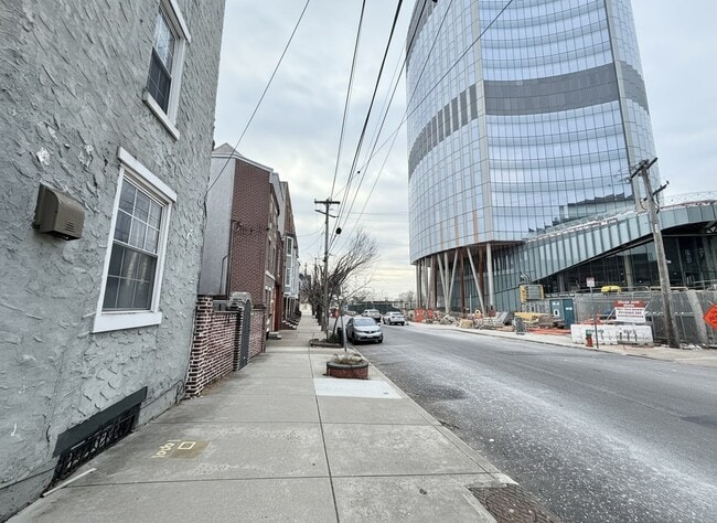 Building Photo - 2714 South St