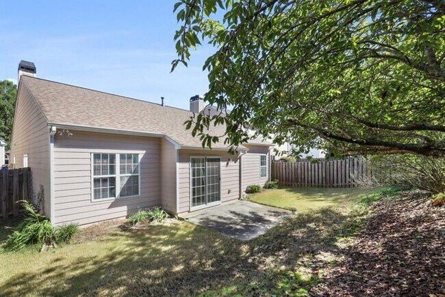 Building Photo - 2295 Winthrope Way Dr