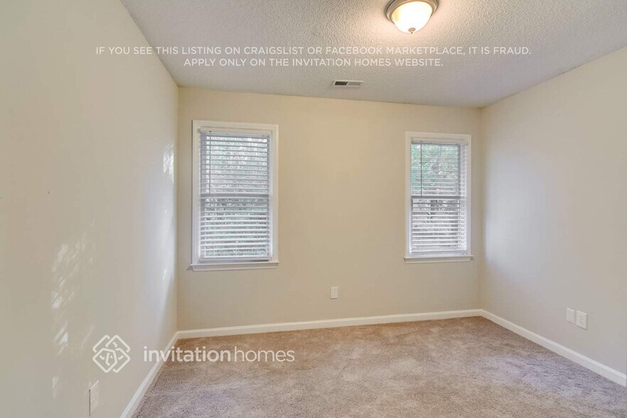 Building Photo - 3925 Old Coach Rd