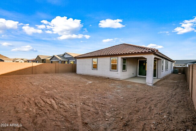 Building Photo - 7574 W Jackrabbit Ln