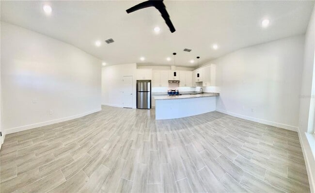 Building Photo - 10006 Massey St