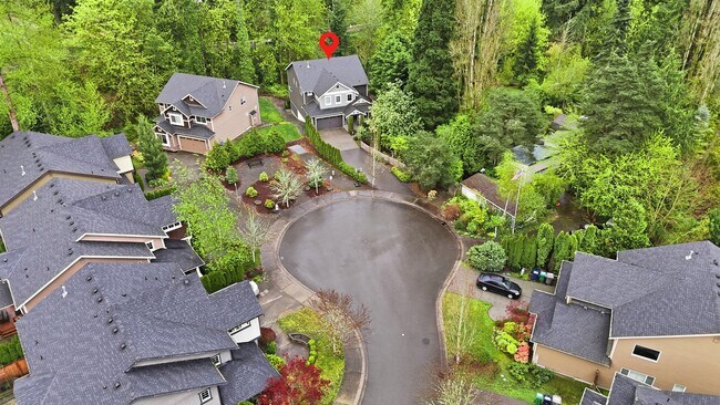 Building Photo - Stunning Finn Hill Retreat — Space, Style & Privacy