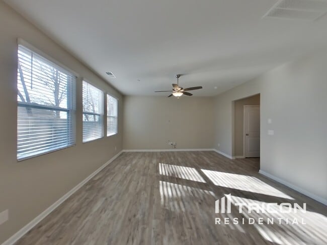 Building Photo - 149 Victory Cir