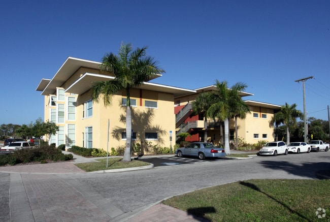 Building Photo - Bradenton Village Phase IIIA