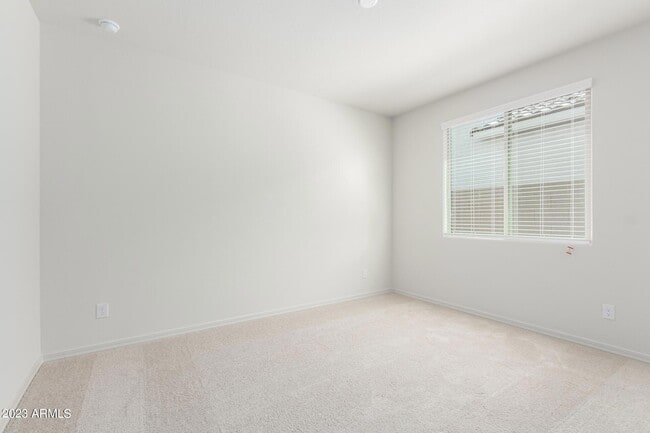 Building Photo - 8529 S 67th Dr