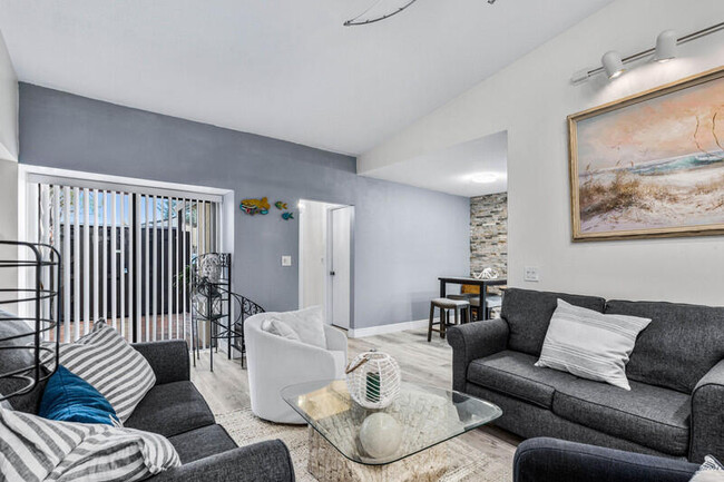 Building Photo - 2503 Waterview Cir