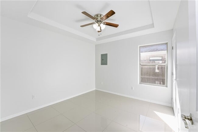 Building Photo - 14 Lotto Ln