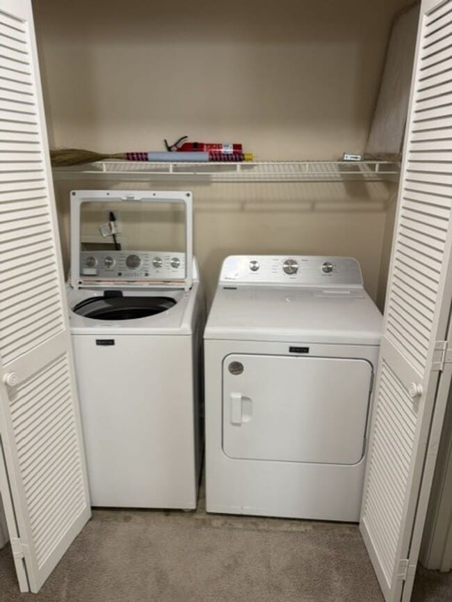 Building Photo - Ranch Home with 3BR/2BA