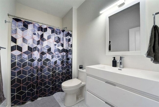 Building Photo - 1926 W 52nd St