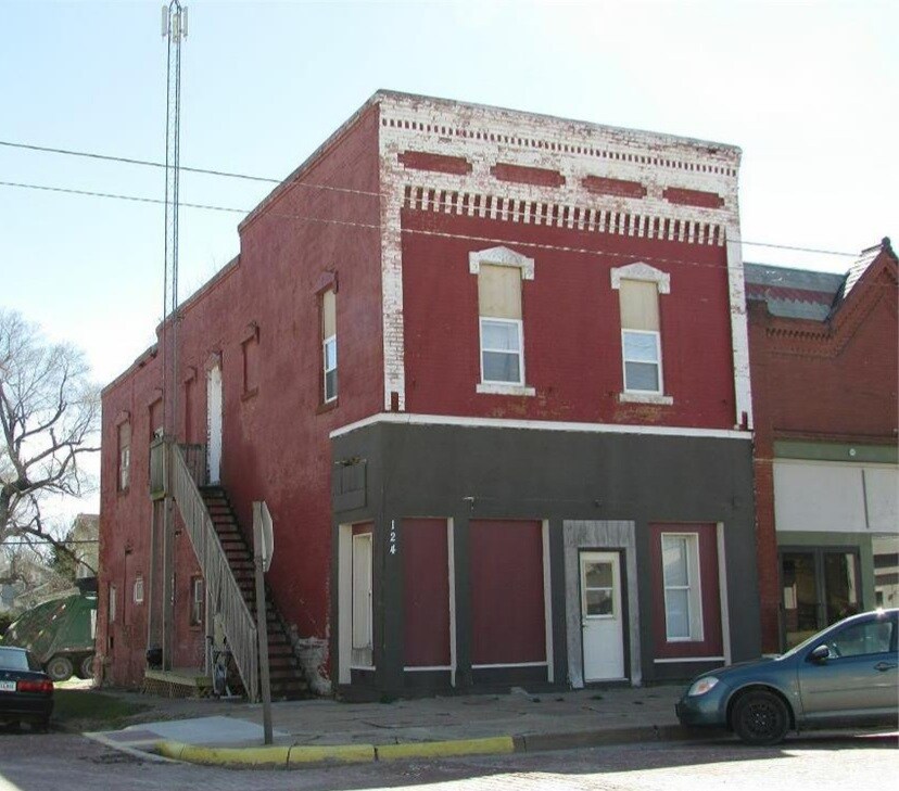 Building Photo - 124 N Main St