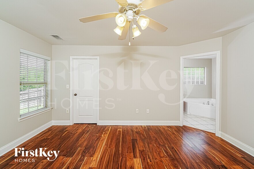Building Photo - 417 Rockview Trail