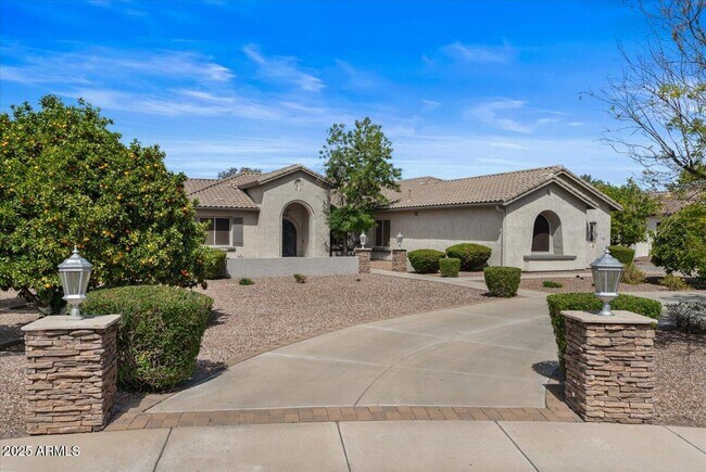 Building Photo - 3410 E Vallejo Ct