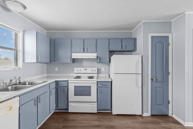 Building Photo - 107 Ravenwood Dr