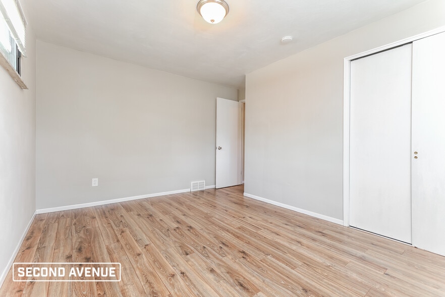 Building Photo - 138 College Park Dr