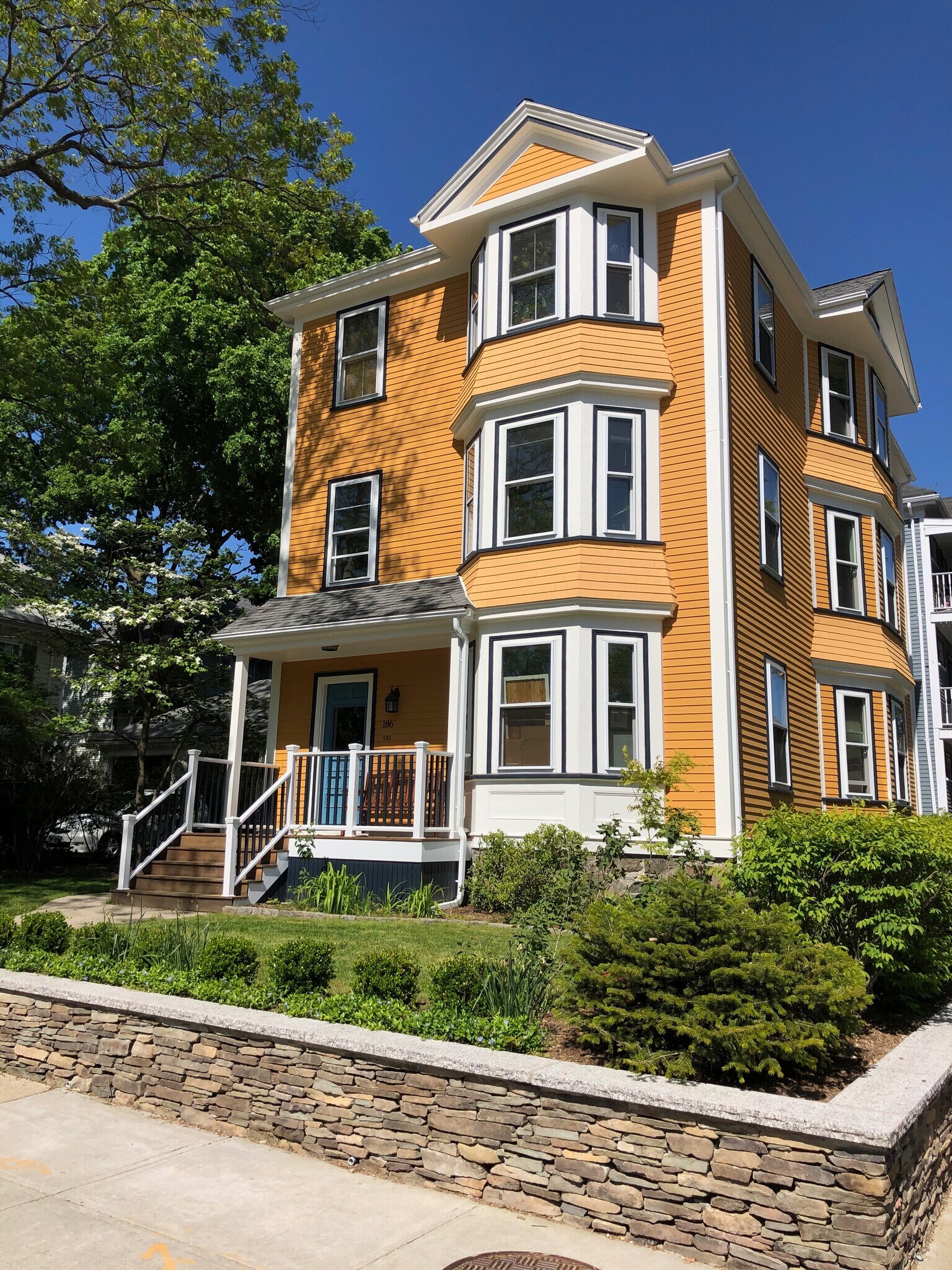 Building Photo - 186 Arborway