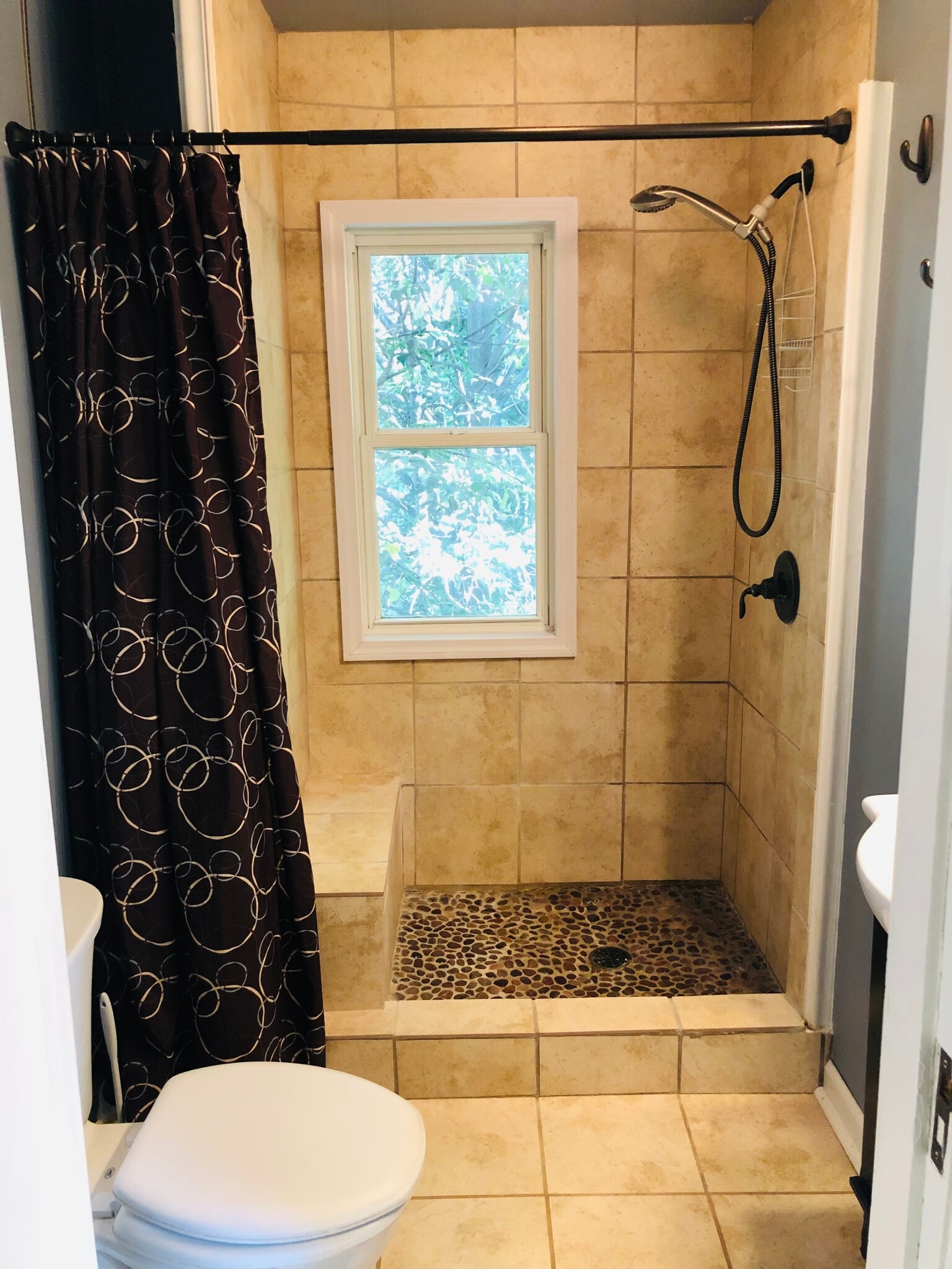 Bathroom - 213 Moir St