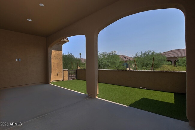 Building Photo - 16931 W Holly St