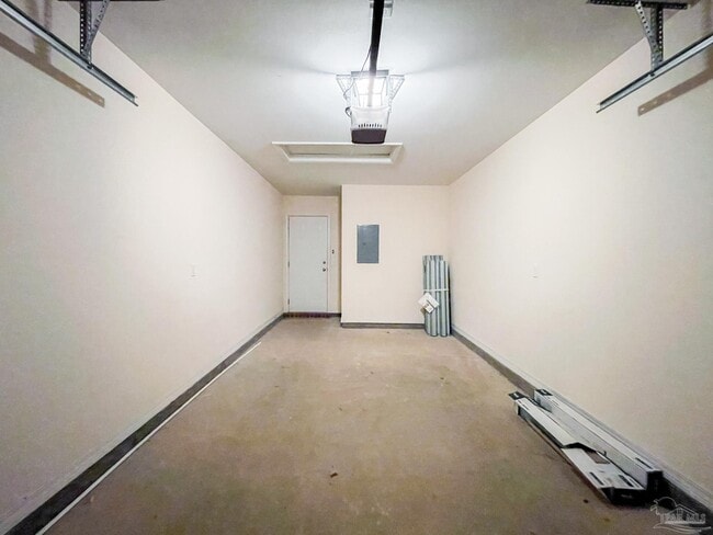 Building Photo - 5853 Bilek Dr