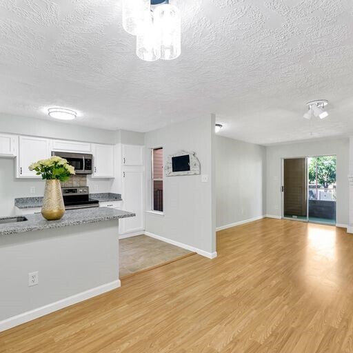 Building Photo - 10555 Turtlewood Ct