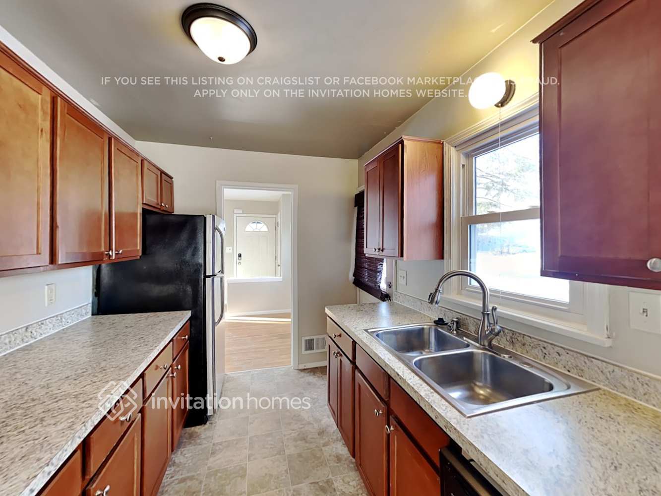 Building Photo - 2944 Albert St N