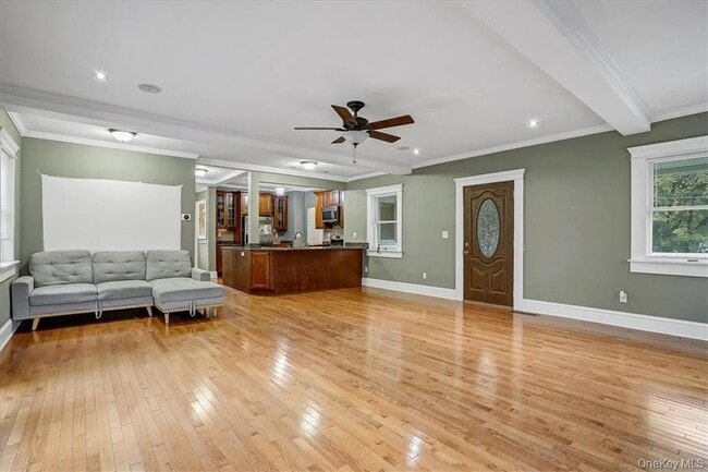 Building Photo - 41 Oakland Ave