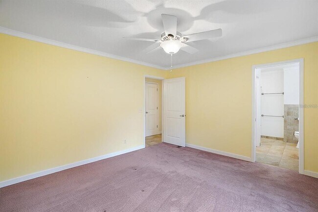 Building Photo - 625 S Grandview St