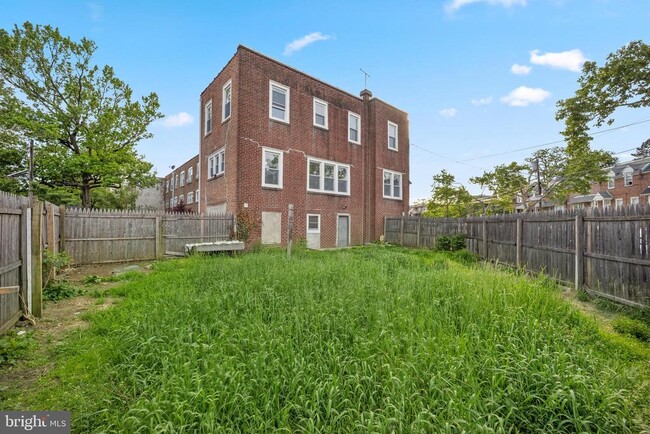 Building Photo - 4600 Highland Ave