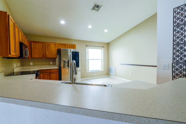Building Photo - 2674 Willow Glen Cir