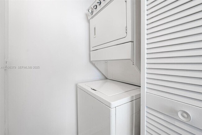 Building Photo - 244 Biscayne Blvd